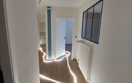 Très belle maison de village de 146m2 environ dont l'intérieur a été entièrement rénové sans balcon