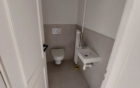 Très belle maison de village de 146m2 environ dont l'intérieur a été entièrement rénové sans balcon