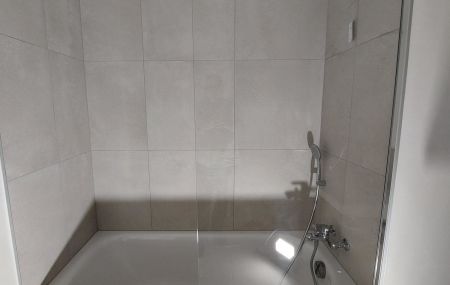 Très belle maison de village de 146m2 environ dont l'intérieur a été entièrement rénové sans balcon