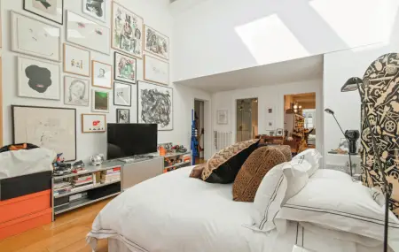 Maison de charme rénovée et meublée de 8 pièces à Meinier