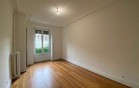 Magnifique appartement de 6 pièces rénové vue lac proche quai Wilson