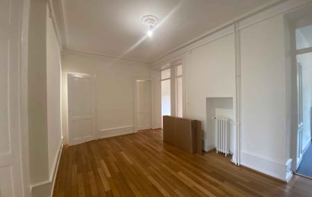 Magnifique appartement de 6 pièces rénové vue lac proche quai Wilson