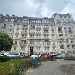 Magnifique appartement de 6 pièces rénové vue lac proche quai Wilson