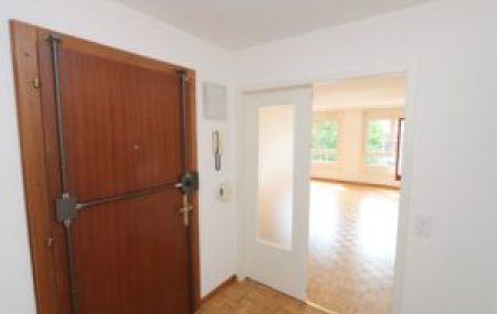 Appartement de 4 pièces avec balcon à Thônex