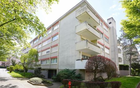 Appartement de 5 pièces au 2ème étage avec balcon