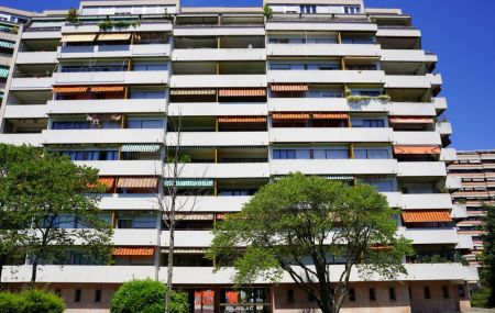 Appartement de 6 pièces traversant au 6ème étage