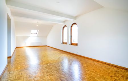 Dans un cadre de vie charmant au coeur de Carouge.  Appartement de 4.5 pièces au 3ème étage