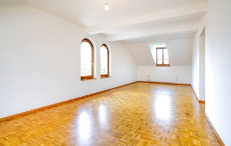 Dans un cadre de vie charmant au coeur de Carouge.  Appartement de 4.5 pièces au 3ème étage
