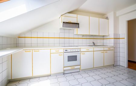 Dans un cadre de vie charmant au coeur de Carouge.  Appartement de 4.5 pièces au 3ème étage