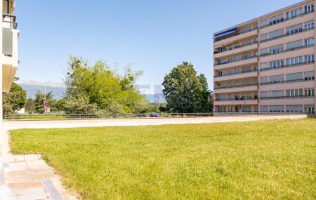 Meyrin - Avenue de Vaudagne - Appartement 3 pièces au rez-de-chaussée