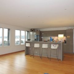 Appartement traversant (2 chambres à coucher) avec vue imprenable sur le lac