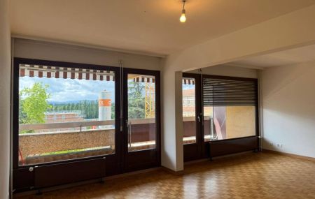 Appartement de 6 pièces au 3ème étage d'env. 116m2