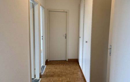 Appartement de 6 pièces au 3ème étage d'env. 116m2