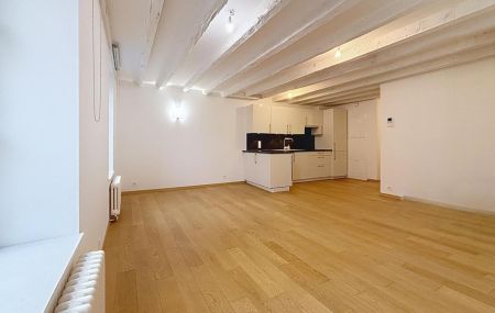 CHÊNE-BOURG Objet rare, appartement de 2,5 pièces