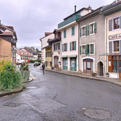 CHÊNE-BOURG Objet rare, appartement de 2,5 pièces