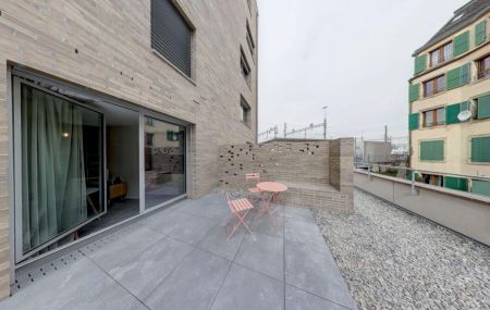 RÉSIDENCE MEUBLÉE DE STANDING "PETITE COUR" STUDIOS AVEC SERVICES HÔTELIERS - AUBERGINE