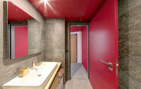 RÉSIDENCE MEUBLÉE DE STANDING "PETITE COUR" STUDIOS AVEC SERVICES HÔTELIERS - AUBERGINE
