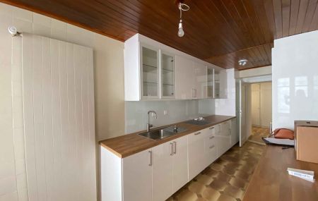 Maison de village rénovée de 8 pièces à Plan-les-Ouates