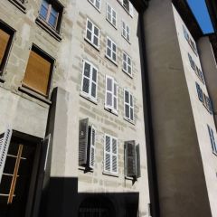 Spacieux studio meublé à la Vieille-Ville