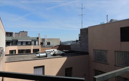 Studio meublé en attique au Centre Ville