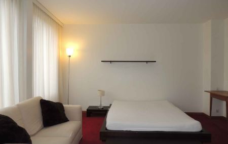 Studio meublé en attique au Centre Ville