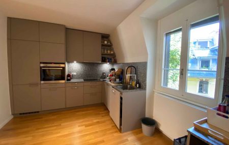 Appartement meublé de 4 pièces en duplex à la Servette