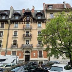 Appartement meublé de 4 pièces en duplex à la Servette