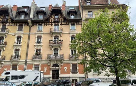 Appartement meublé de 4 pièces en duplex à la Servette
