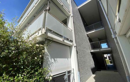 Spacieux appartement de 6 pièces avec grand balcon à Veyrier