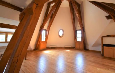 Logement 5 pièces Eaux-Vives