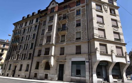 Logement 5 pièces Eaux-Vives