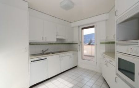Appartement de 5 pièces en attique avec mezzanine et terrasse à Thônex