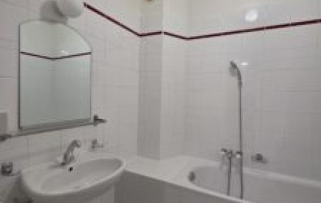 Appartement de 4 pièces avec balcon dans le quartier de la Servette