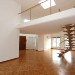 Appartement de 5 pièces en attique avec mezzanine et terrasse à Thônex