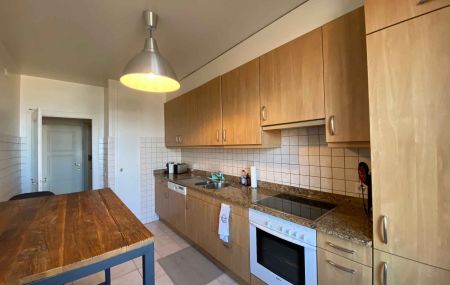 Magnifique appartement de 6 pièces à la Vieille Ville avec échappée sur le lac