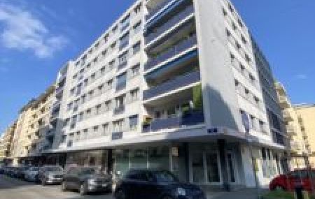 Appartement de 2,5 pièces aux Eaux-Vives