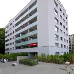 APPARTEMENT HLM Appartement de 5 pièces au 5ème étage d'env. 90m2