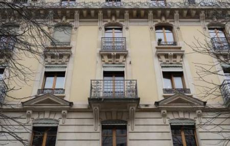 Appartement de 3 pièces au 5ème étage avec balcon