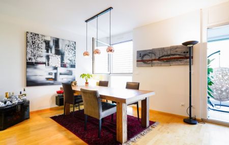Appartement de 5 pièces au 2ème étage, avec ascenseur