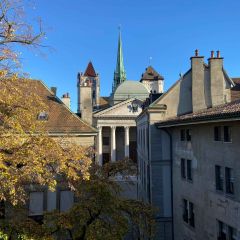 Magnifique appartement de 6 pièces à la Vieille Ville avec vue sur le lac et la Cathédrale