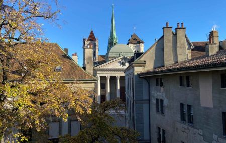 Magnifique appartement de 6 pièces à la Vieille Ville avec vue sur le lac et la Cathédrale