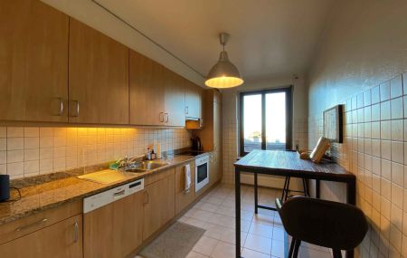 Magnifique appartement de 6 pièces à la Vieille Ville avec vue sur le lac et la Cathédrale