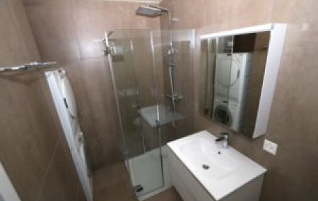 Appartement moderne de 4 pièces avec balcon à Chêne-Bourg