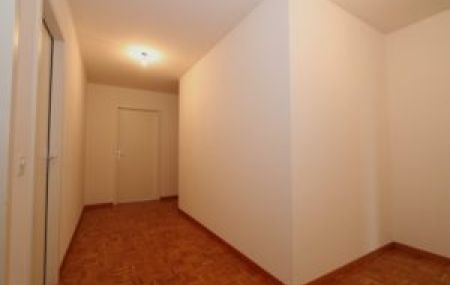 Appartement en attique de 5,5 pièces avec terrasse à Perly