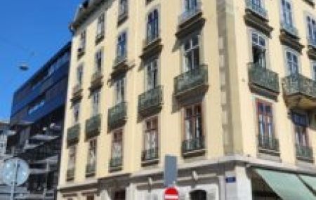 Appartement de 6 pièces avec balcon dans le quartier de Plainpalais