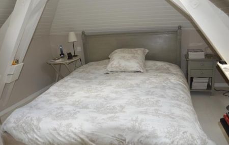 CHARMANTE MAISONNETTE DE VILLAGE AVEC JARDIN