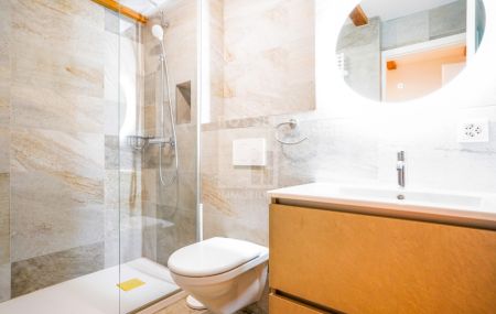 Maison mitoyenne de 8 pièces à louer à Plan-les-Ouates