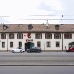 Grand appartement de 6 pièces au 2ème étage