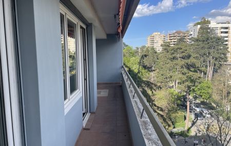 Bel appartement de 6 pièces à Florissant