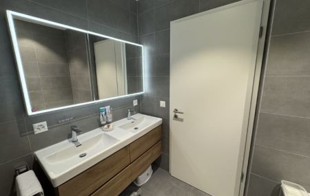 Rare ! Lumineux appartement de 5 pièces en rez-de-jardin –…